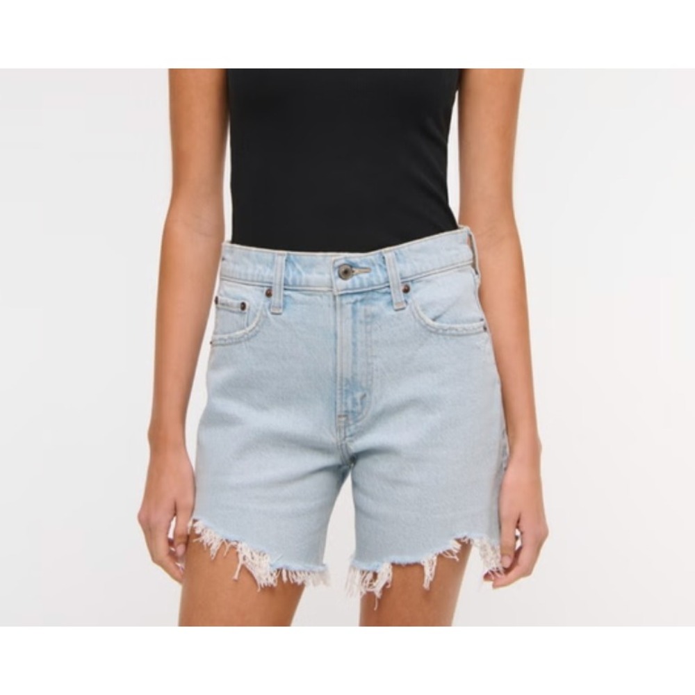 Abercrombie & Fitch The 7"‎ Dad Short High Rise in Light Blue sz 14